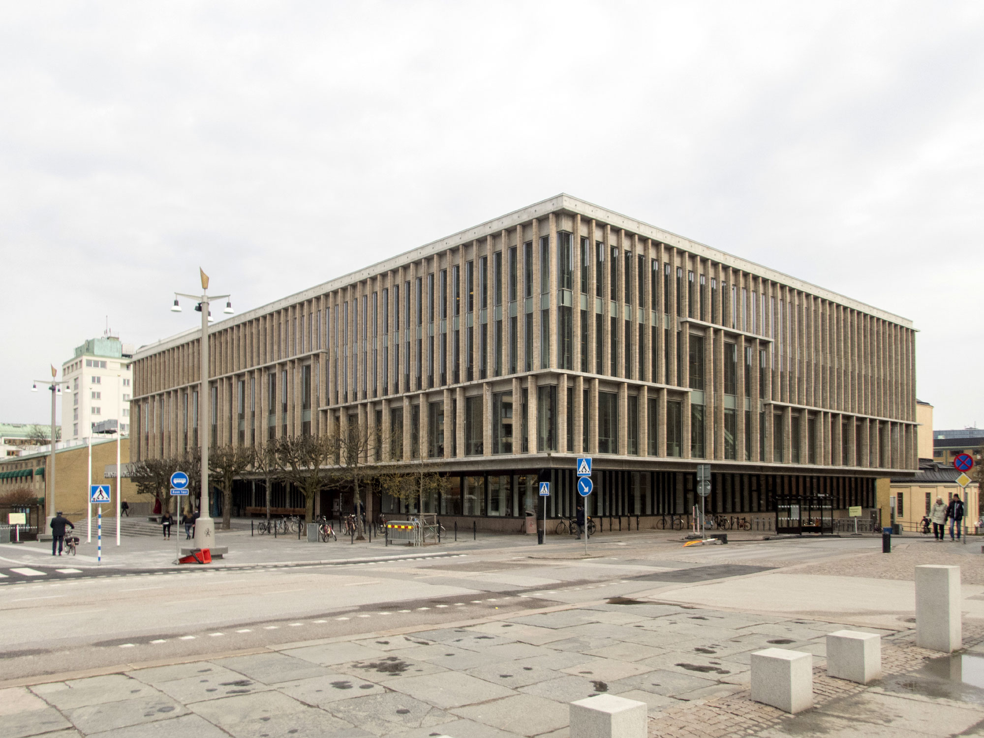 Goteborgs stadsbibliotek, Gothenburg (Photo License: CC-BY-SA-3.0 )